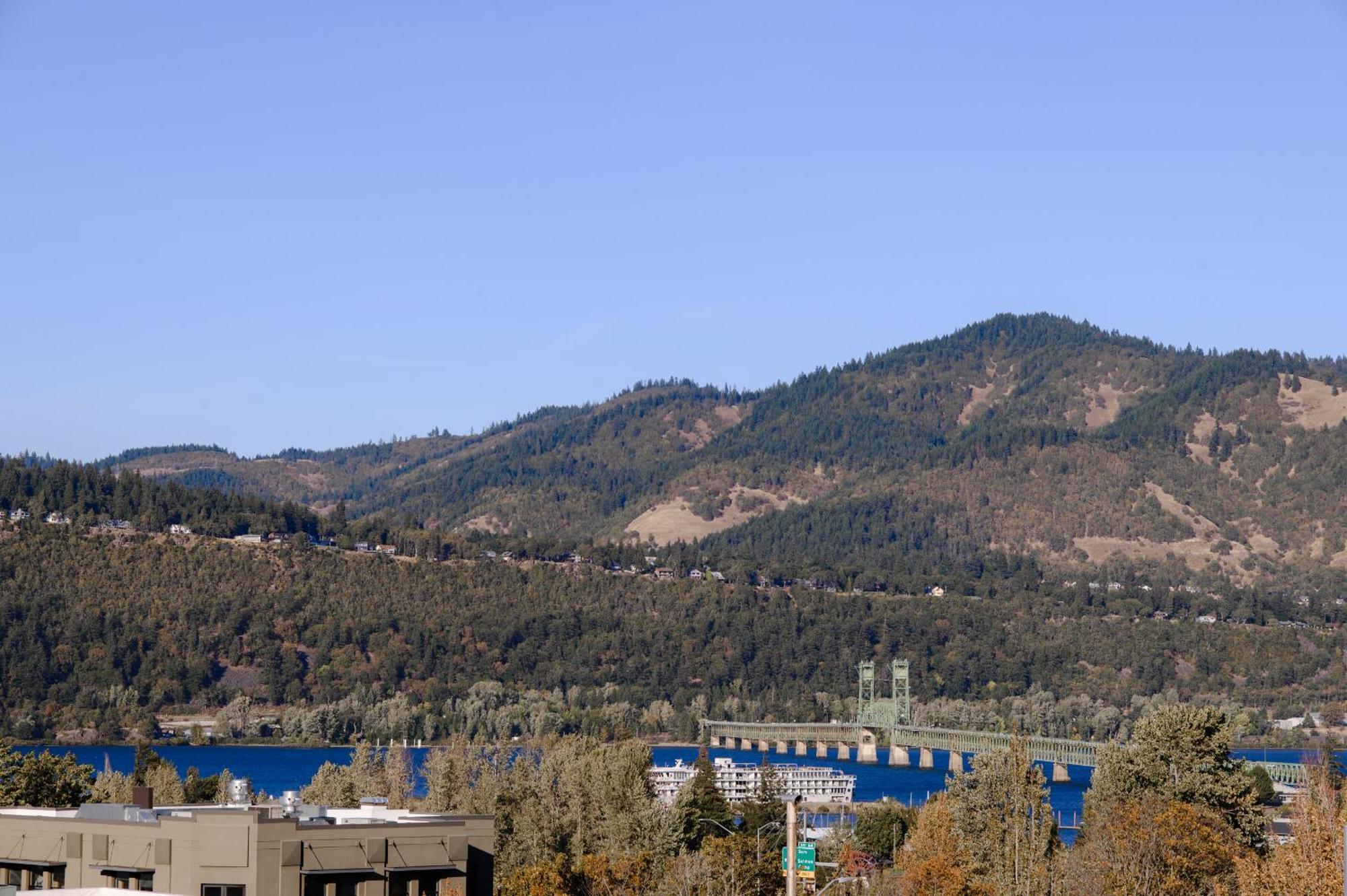 Horsefeathers Hotel Hood River Exterior photo